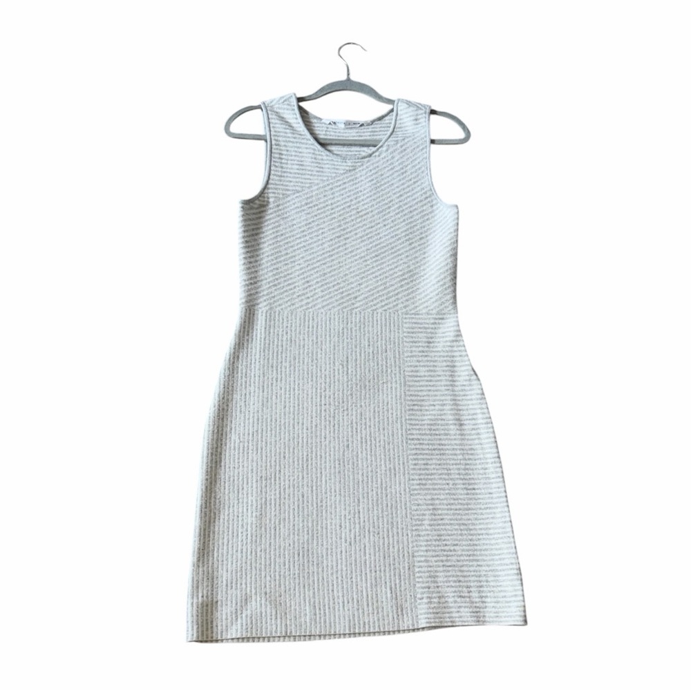 Athleta Cream Textured Knit Sleeveless Mini Dress Size S - Picture 2 of 9